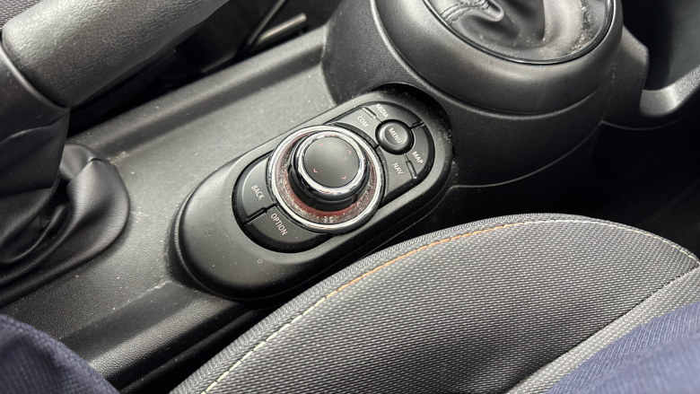 MINI Hatchback 1.5 Cooper Classic 5dr Auto Petrol Hatchback